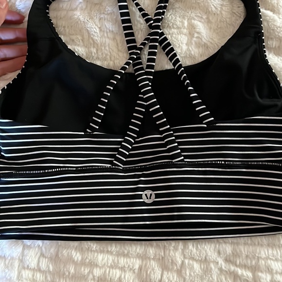 Lululemon energy bra- mod stripe black white - Picture 4 of 4